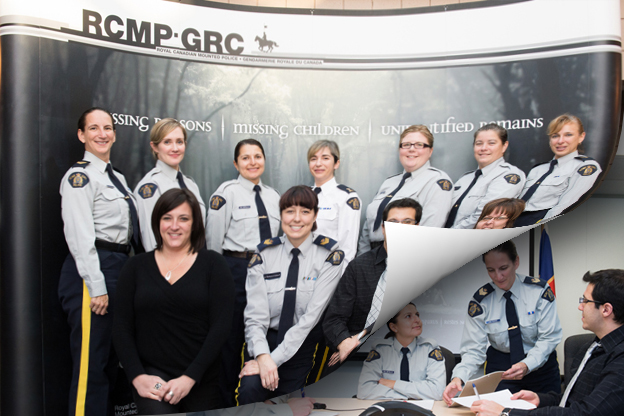 1e rangée, de gauche à droite : Mme Janick Rice, serg. Jane Boissonneault, M. Tarek Traboulsi, Mme Céline Brisson;  2e rangée, de gauche à droite : serg. Lana Prosper, gend. Kathleen Doyle, gend. Dawn Metallic,  insp. Carole Bird, gend. Tanya Vandermolen, gend. Nancy Martin, cap. Chantal Viens; absents : cap. Nadine Vaillancourt, cap. Stéphane Gagné, cap. Ken Capina et M. Kevin O’Shea.